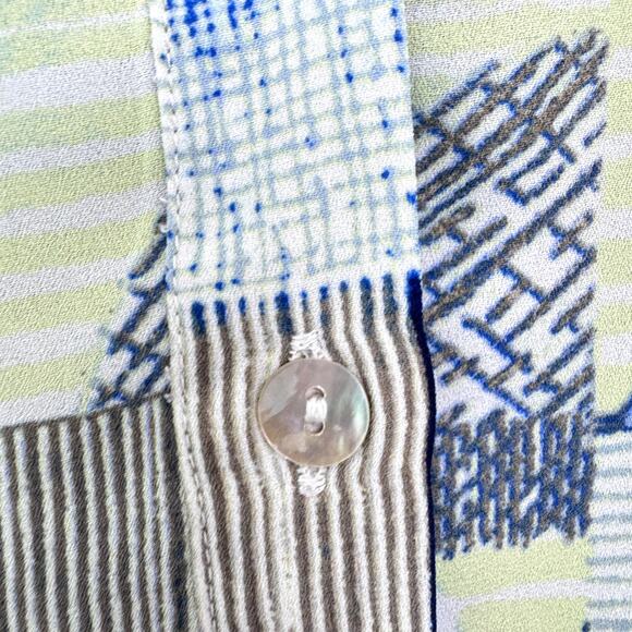 Chico's Womens Flowy Blouse Top Size XL Geo Print Classic Office Career Blue - Picture 4 of 8